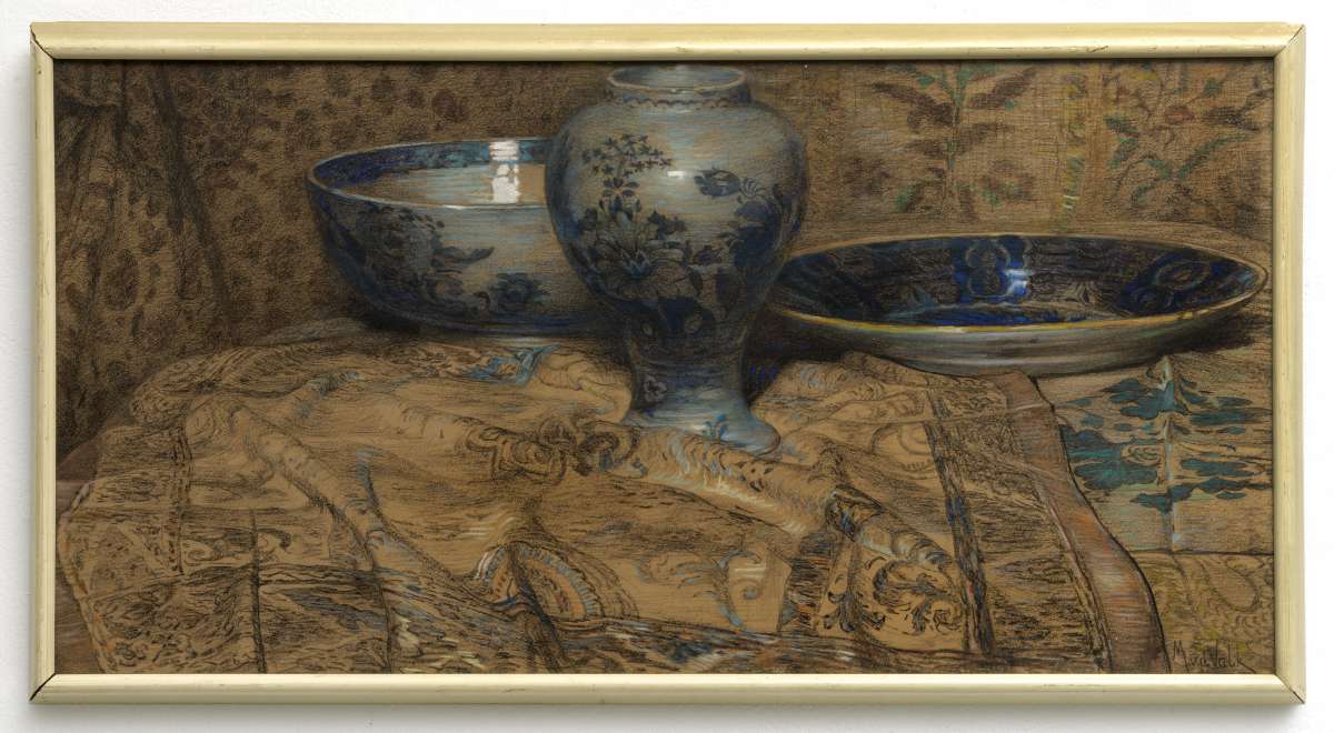 Maurits van der Valk, Stilleven met blauw-en-wit porselein op een kleed